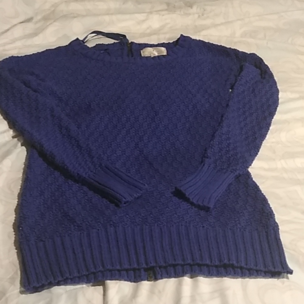 Ladies sweater